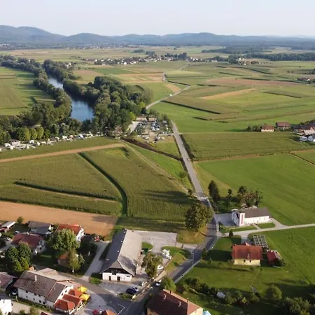 Peaceful, Cosy Near Kolpa River *